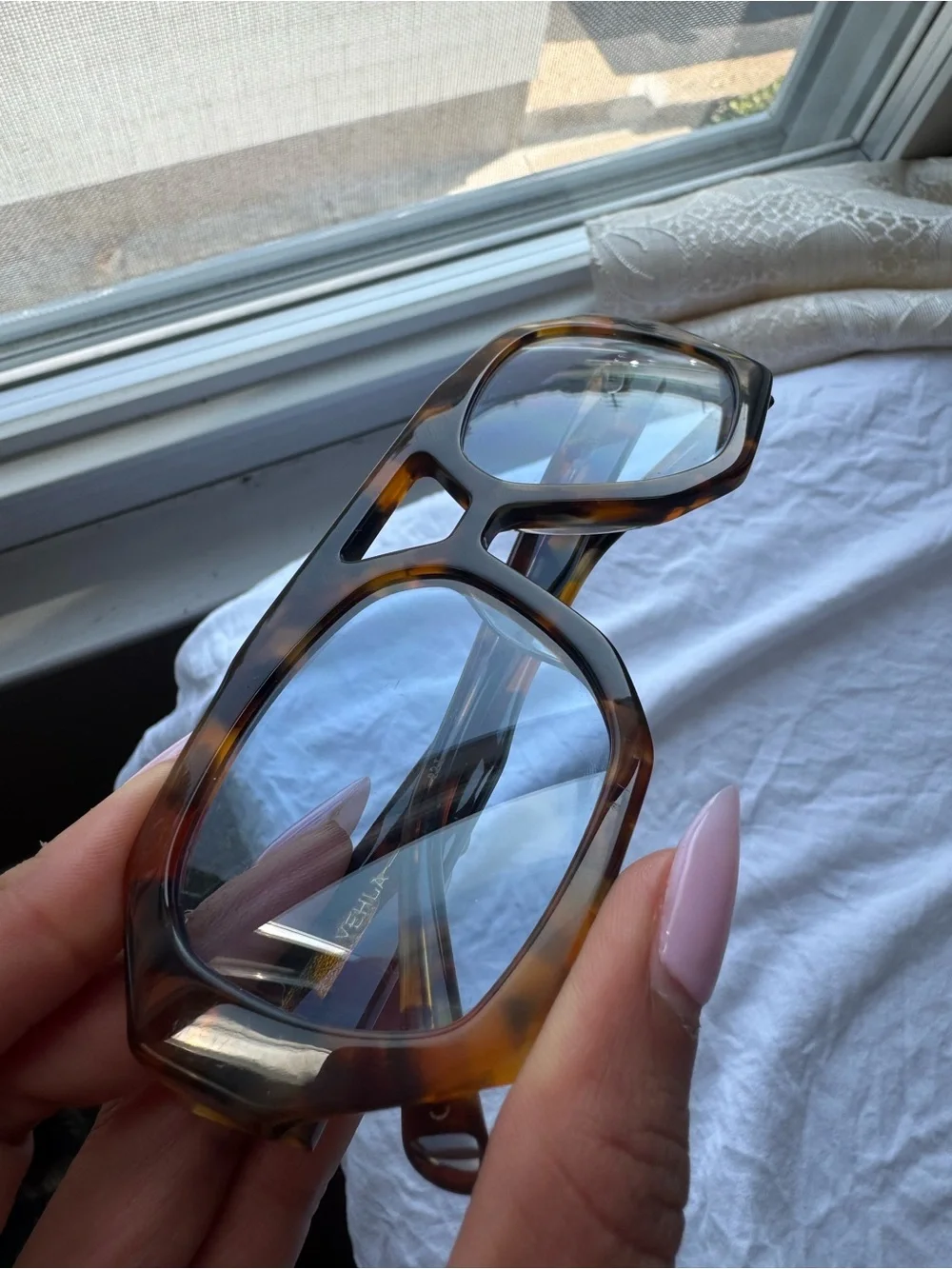 VEHLA Tortoise Hexagonal Oversized Sunglasses
